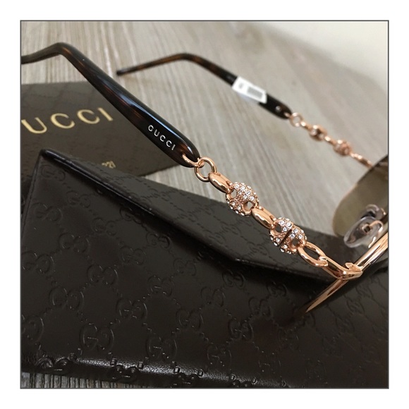 Gucci Rose Gold Marina Chain Aviators & Crystals - Picture 3 of 8